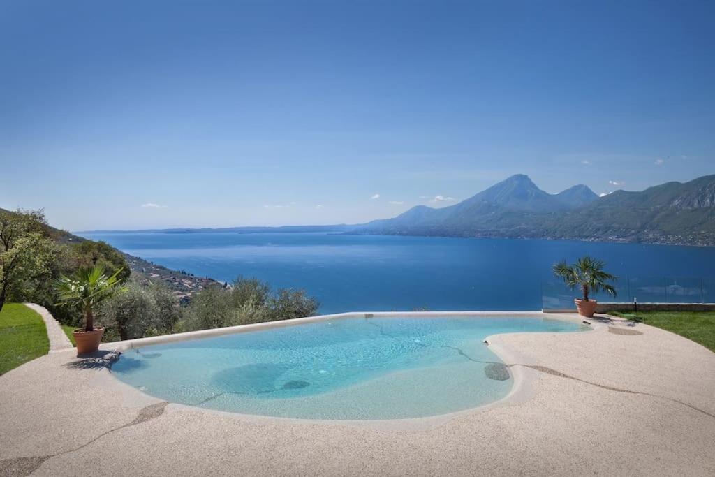 Villa Divina - Apt Divina Con Piscina E Vista Lago Castelletto Di Brenzone Ngoại thất bức ảnh
